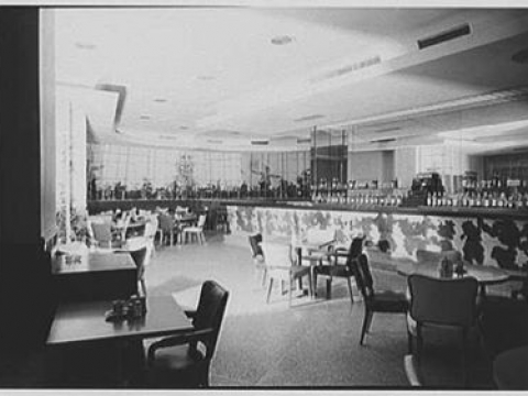 COCKTAIL ROOM PENSYLVANIA STATION 1944